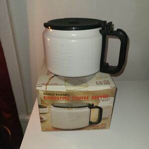 Medelco 8-10 Cup Vintage Eurostyle Baked Enamel Coffee Server Unbreakable White